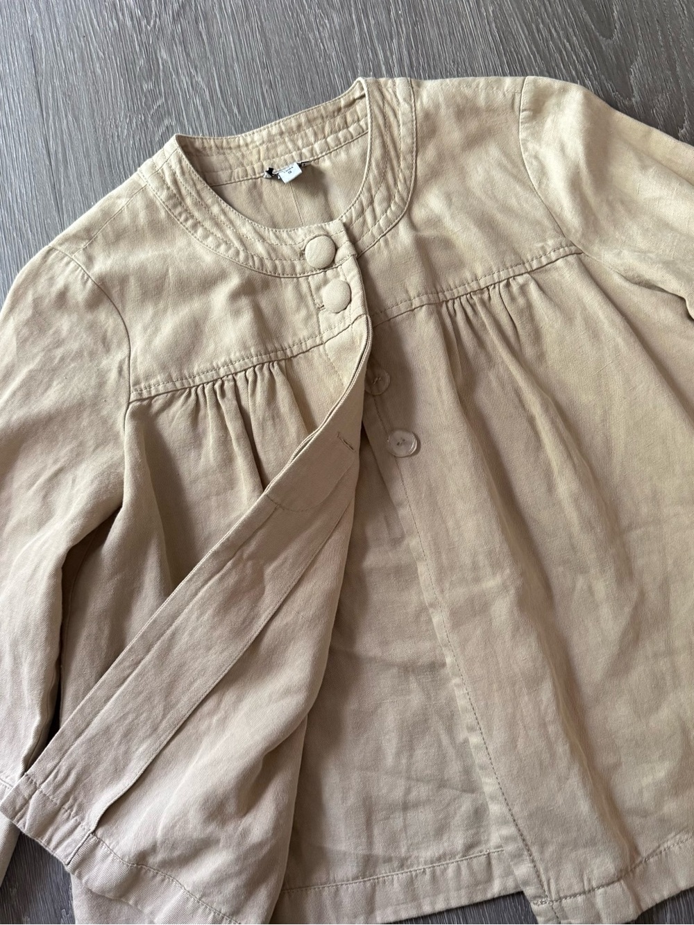 Y2K Women’s Beige Button-Front Jacket